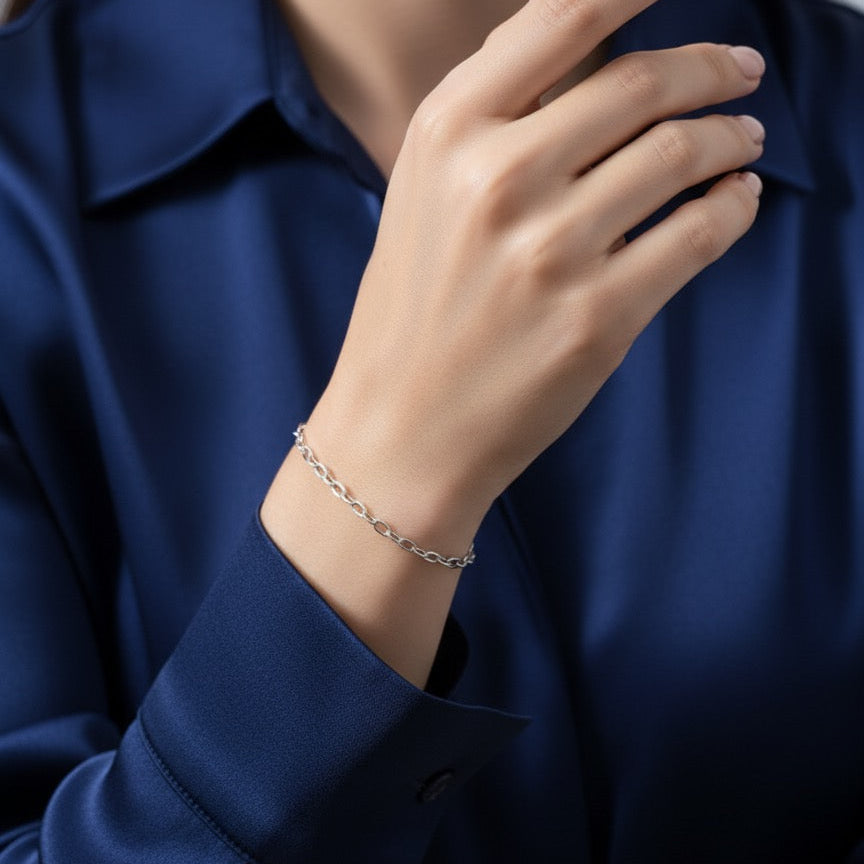 Minimal Silver Link Bracelet