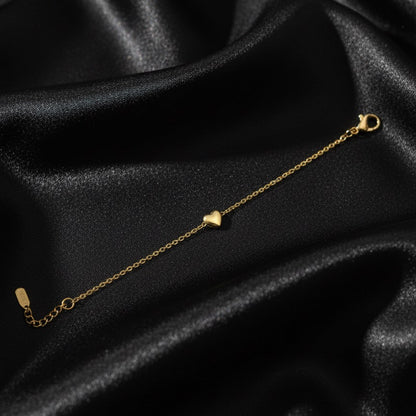 Golden Heart Minimal Charm Bracelet
