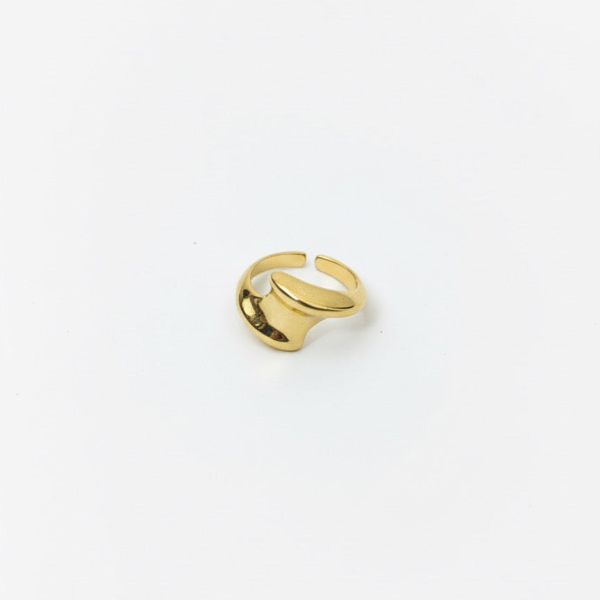 Sculpted Wave Gold Statement Ring